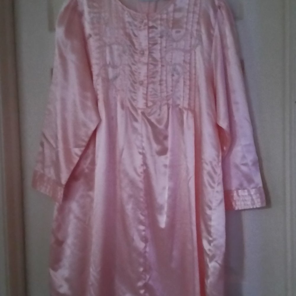 Ashley Taylor II Pink Satin Night Gown
